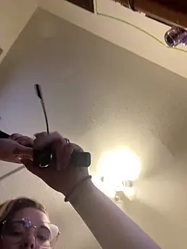 Lalalynn online show from 10-21-25, 07:25