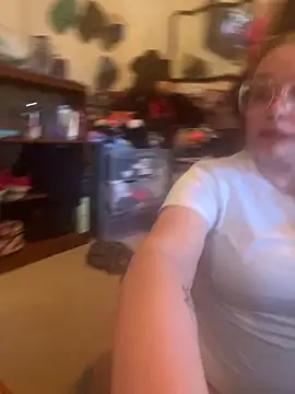 Lalalynn online show from 11-12-25, 04:29