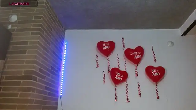 Snapshot of helenacyruss chatting on 02-14-25, 05:14 helenacyruss online show from 02-14-25, 05:14