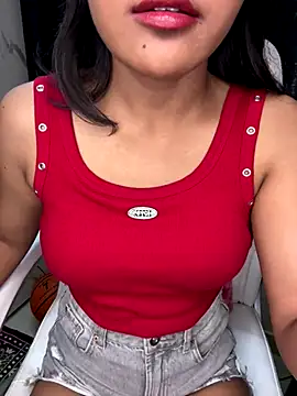 LeisyXO online show from 12-07-24, 02:53