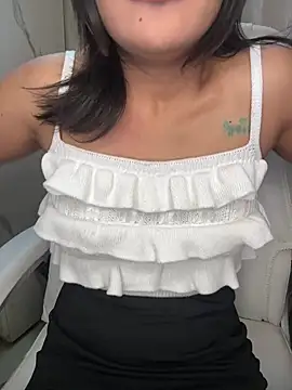 LeisyXO online show from 01-25-25, 06:46