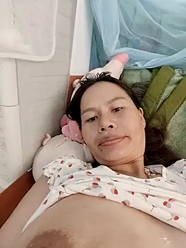 Snapshot of Baby-ladyass20 chatting on 10-05-25, 03:05 Baby-ladyass20 online show from 10-05-25, 03:05