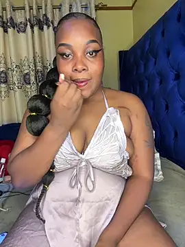 Snapshot of Queenshaz01 chatting on 06-16-26, 10:34 Queenshaz01 online show from 06-16-26, 10:34