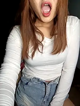 Snapshot of Girl20sexy chatting on 12-16-25, 05:07 Girl20sexy online show from 12-16-25, 05:07