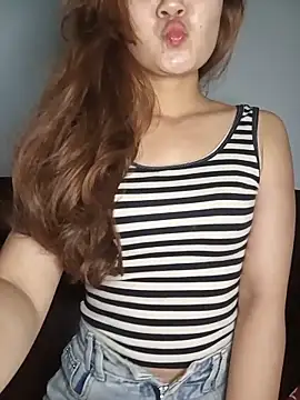 Snapshot of Girl20sexy chatting on 05-30-26, 07:00 Girl20sexy online show from 05-30-26, 07:00