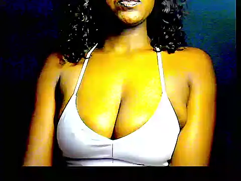Snapshot of lilylovexx chatting on 08-06-26, 12:40 lilylovexx online show from 08-06-26, 12:40