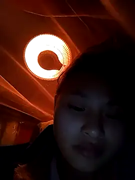 Snapshot of trieungoclnt chatting on 01-11-25, 05:51 trieungoclnt online show from 01-11-25, 05:51