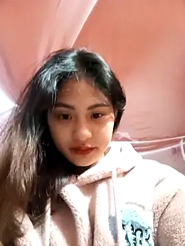 Snapshot of trieungoclnt chatting on 10-25-25, 09:39 trieungoclnt online show from 10-25-25, 09:39