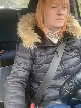 poussichienne online show from 03-28-26, 11:10