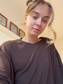 enjoy my beauty online show from 10-18-25, 05:21