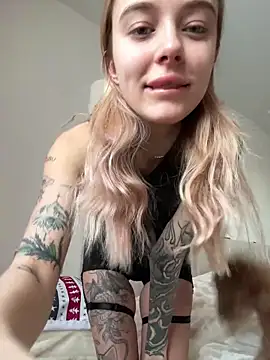 Snapshot of enjoy_my_beauty chatting on 02-03-26, 07:13 enjoy my beauty online show from 02-03-26, 07:13