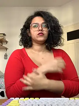 Curvydesifromgermany online show from 03-20-25, 02:42