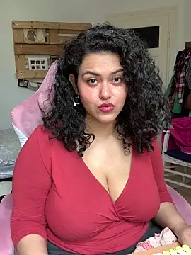 Curvydesifromgermany online show from 04-01-26, 09:43