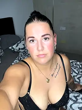 Snapshot of xlinastarrx chatting on 10-01-25, 07:42 xlinastarrx online show from 10-01-25, 07:42