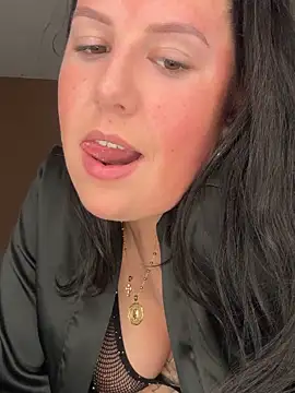 Snapshot of xlinastarrx chatting on 04-15-26, 05:53 xlinastarrx online show from 04-15-26, 05:53