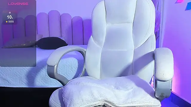 Haanna   online show from 02-13-25, 10:43