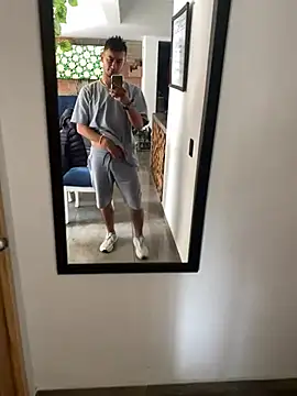 Snapshot of Kevin_Torres chatting on 03-03-25, 04:46 Kevin Torres online show from 03-03-25, 04:46