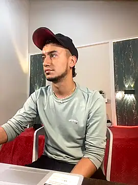 Snapshot of Kevin_Torres chatting on 09-14-25, 10:09 Kevin Torres online show from 09-14-25, 10:09