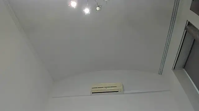 Snapshot of Moon__Eclipse chatting on 12-22-24, 07:44 Moon Eclipse online show from 12-22-24, 07:44