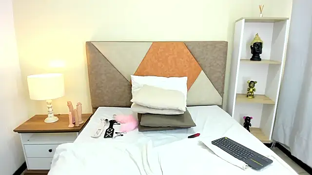 JennaCollins149 online show from 12-28-24, 08:25