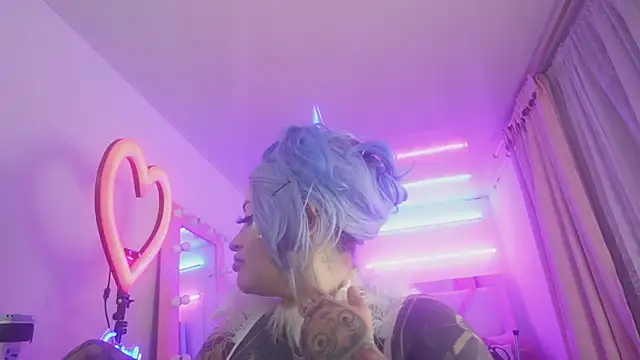 angelacianuro  online show from 03-06-25, 07:14