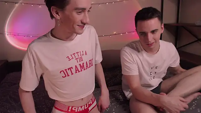 Snapshot of EliotMarks chatting on 02-09-25, 03:23 EliotMarks online show from 02-09-25, 03:23