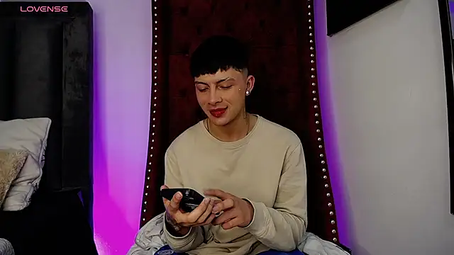 Steev Novoa online show from 12-07-24, 04:20