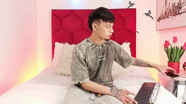 Steev Novoa online show from 02-06-26, 05:34