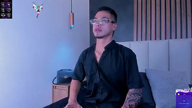 Snapshot of Ken-boy_ chatting on 01-22-25, 02:48 Ken-boy online show from 01-22-25, 02:48