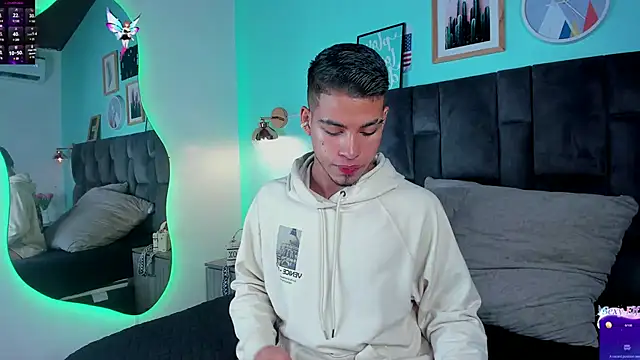 Snapshot of Ken-boy_ chatting on 01-28-25, 02:32 Ken-boy online show from 01-28-25, 02:32