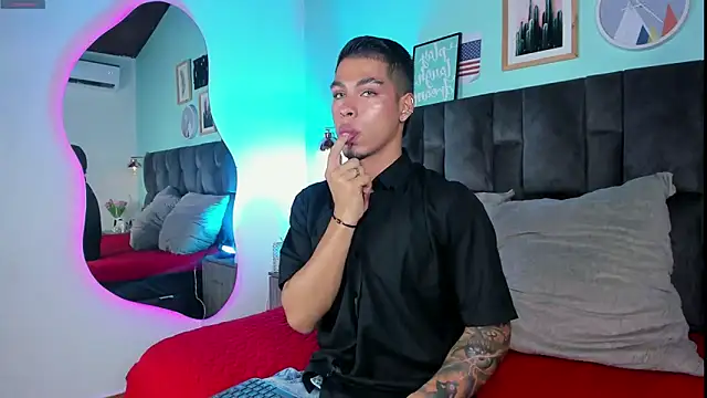 Snapshot of Ken-boy_ chatting on 02-05-25, 02:29 Ken-boy online show from 02-05-25, 02:29