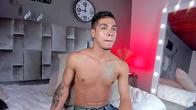 Snapshot of Ken-boy_ chatting on 03-13-25, 09:43 Ken-boy online show from 03-13-25, 09:43