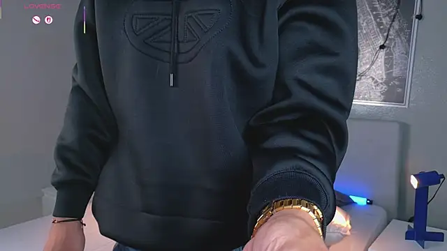 Snapshot of Ken-boy_ chatting on 09-13-25, 11:43 Ken-boy online show from 09-13-25, 11:43