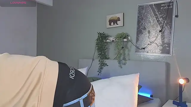 Snapshot of Ken-boy_ chatting on 09-20-25, 11:55 Ken-boy online show from 09-20-25, 11:55