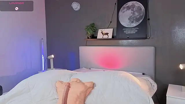 Snapshot of Ken-boy_ chatting on 10-29-25, 11:45 Ken-boy online show from 10-29-25, 11:45