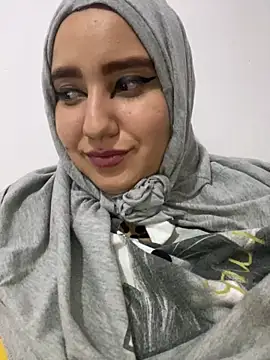 Snapshot of hannahayat chatting on 12-10-24, 01:32 hannahayat online show from 12-10-24, 01:32