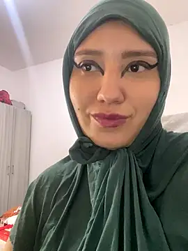 Snapshot of hannahayat chatting on 09-23-25, 01:03 hannahayat online show from 09-23-25, 01:03