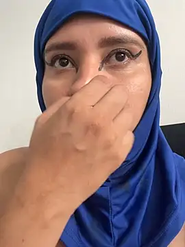 hannahayat online show from 06-22-26, 02:47