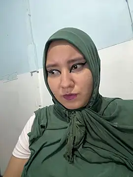hannahayat online show from 07-18-26, 03:27