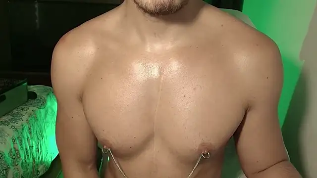 Snapshot of heydave_ chatting on 10-20-25, 04:07 heydave online show from 10-20-25, 04:07