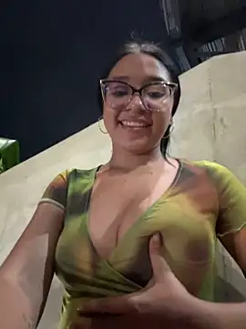 -VICKKY online show from 02-10-25, 01:03