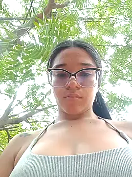 -VICKKY online show from 02-28-25, 02:09