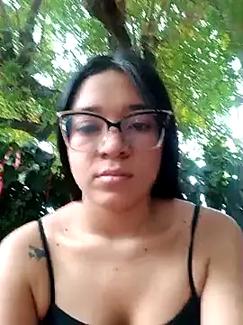 -VICKKY online show from 03-04-25, 01:59