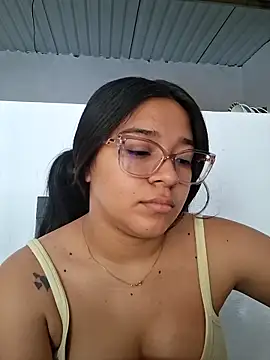 -VICKKY online show from 03-06-26, 03:41