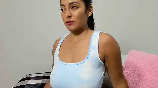 Snapshot of sofiaparker8 chatting on 12-05-24, 07:06 sofiaparker8 online show from 12-05-24, 07:06