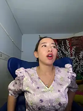 Snapshot of Cherry_6969 chatting on 02-15-25, 11:39 Cherry 6969 online show from 02-15-25, 11:39