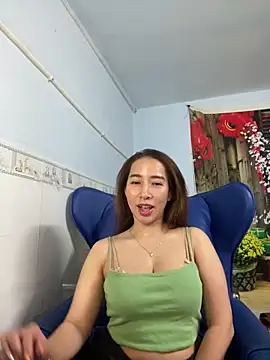 Snapshot of Cherry_6969 chatting on 03-03-25, 02:15 Cherry 6969 online show from 03-03-25, 02:15