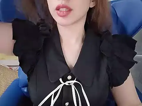 Snapshot of Cherry_6969 chatting on 03-22-25, 11:32 Cherry 6969 online show from 03-22-25, 11:32