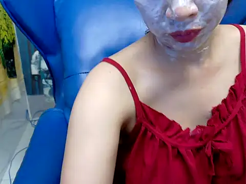 Snapshot of Cherry_6969 chatting on 10-19-25, 12:33 Cherry 6969 online show from 10-19-25, 12:33