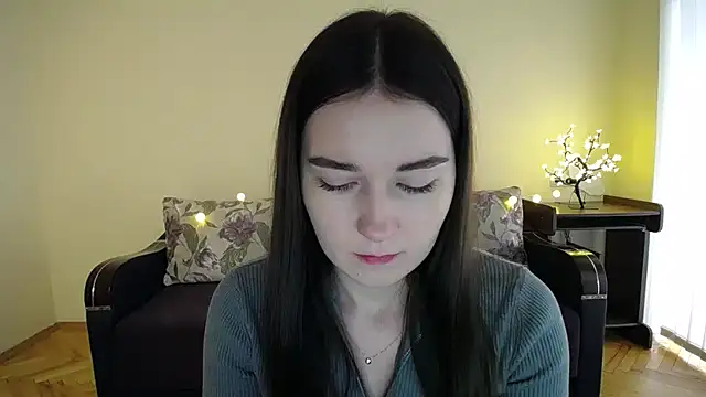 Pretty shy online show from 01-09-25, 09:27